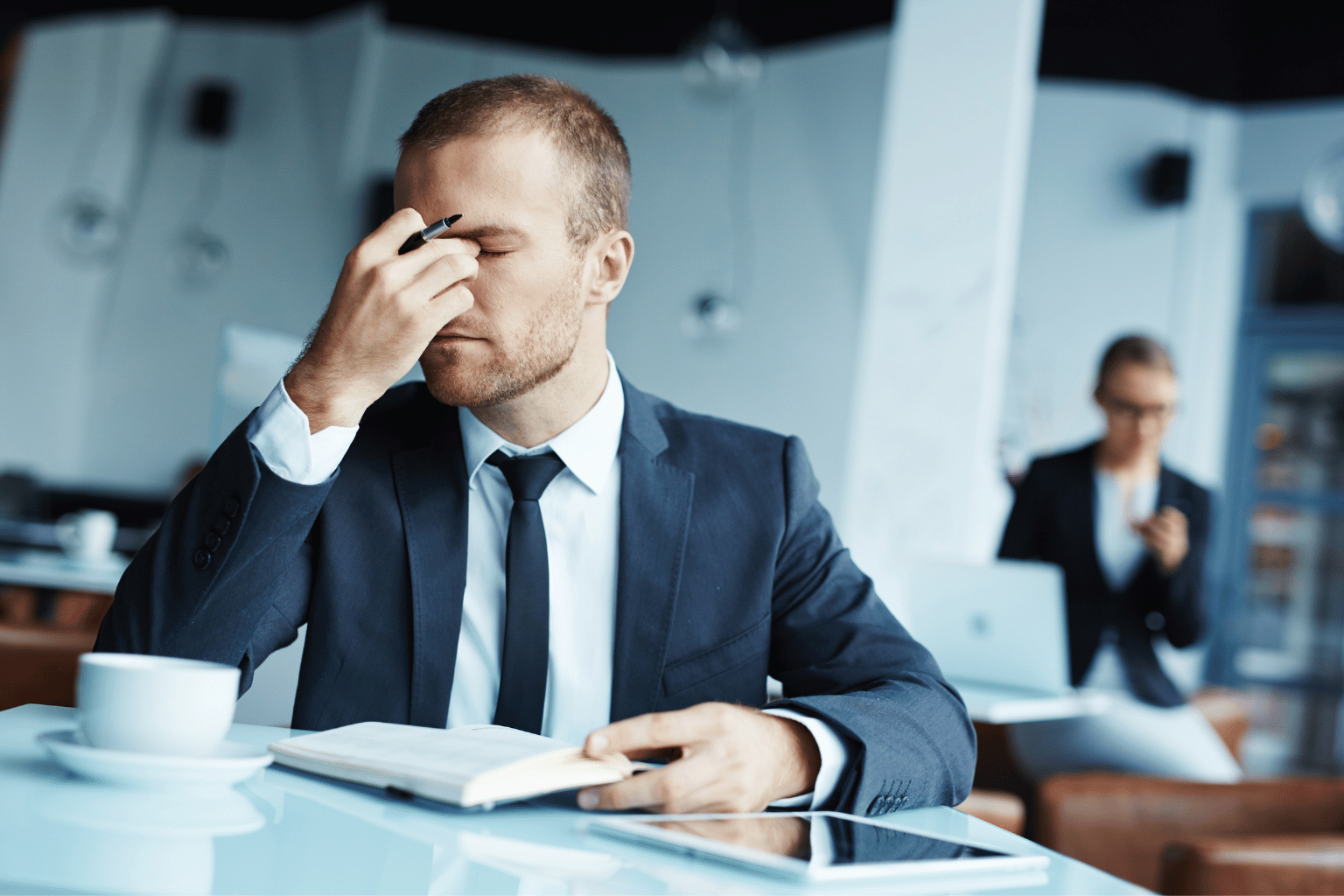 5 razloga zašto se budiš umoran čak i posle 8 sati sna — i kako to popraviti
